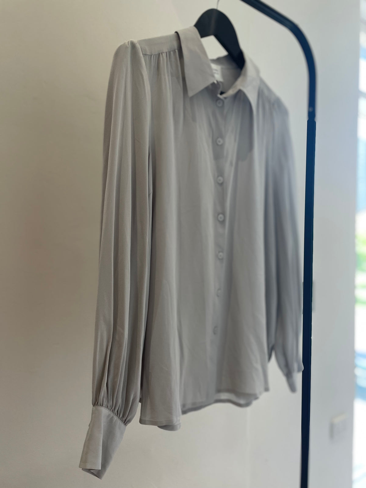 Thorina Silk Shirt - size M